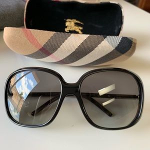Burberry sunglasses with case